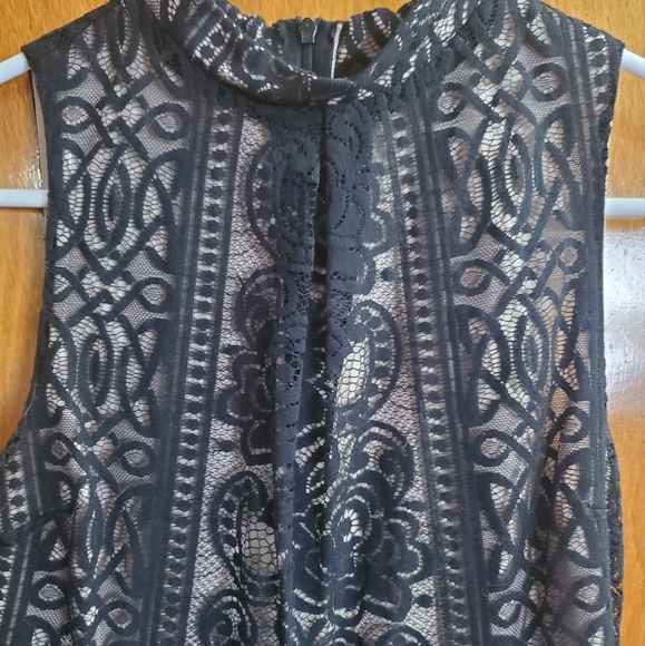 Black lace romper - Picture 10 of 13